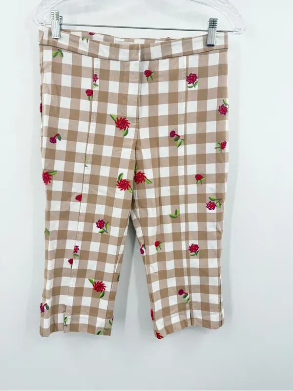 Anthropologie Maeve Tan/White Gingham Capri Floral Embroidered Pants Size 4P - Image 2
