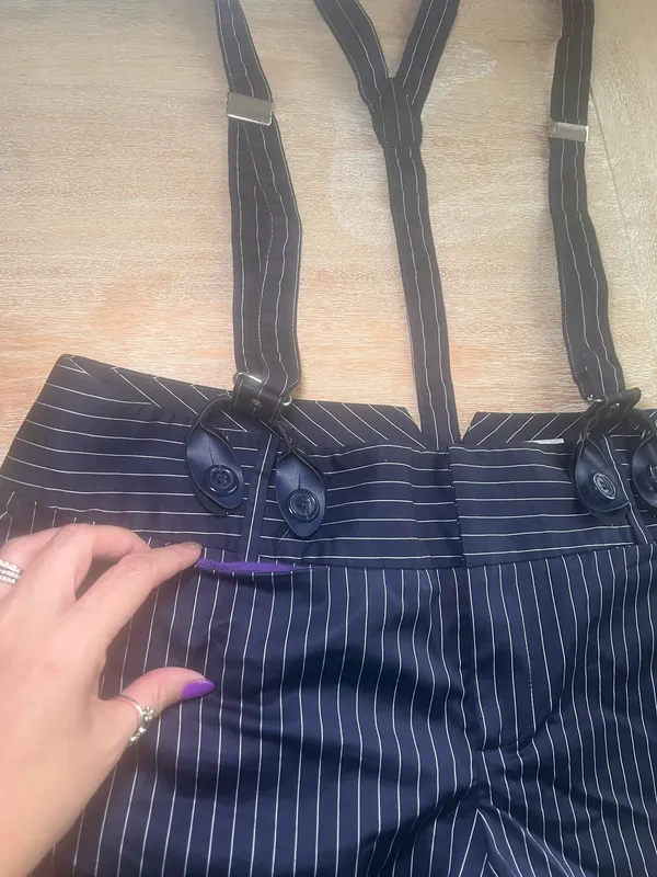Pinstripe shorts with suspenders  - Image 2