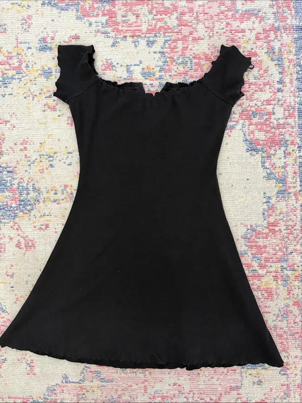Black Off-Shoulder Mini Dress with Ruffle Edges - Image 3