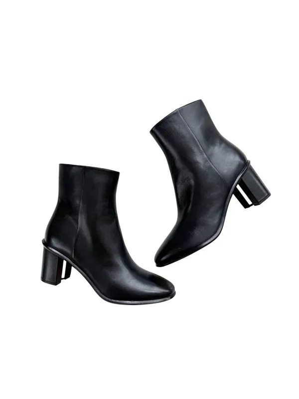 Tory Burch Brooke Stamped Heel Bootie size 9 - Image 2