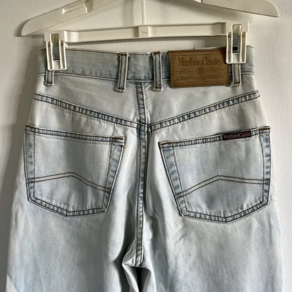 Vintage Marlboro Classics light wash, high waist cigarette jeans - Image 2