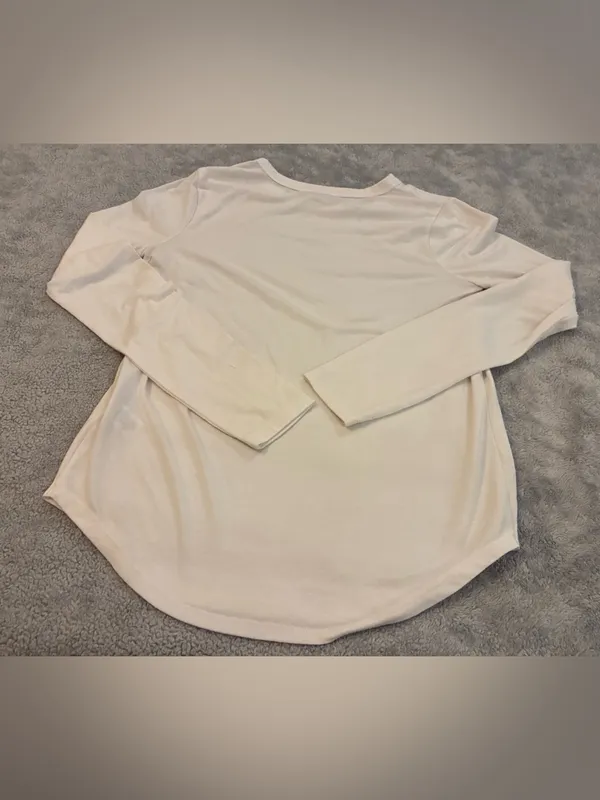 Women’s MUDD Brand Long-Sleeve Tee - White Size Small - Image 3