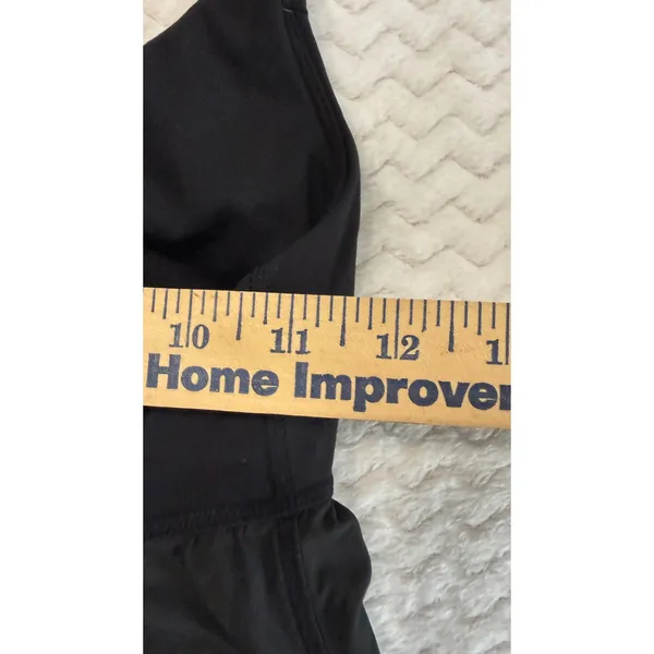 Lululemon Black Racerback Tank Top with Built-in Bra Size 4 High-Low Hem - Image 5