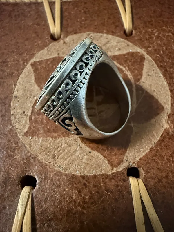 Ornate Filigree Oval Statement Ring in Silver Tone - Image 3
