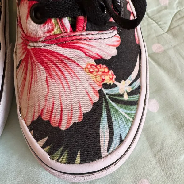 Vans Hawaiian Floral Sneakers Womens size 7 - Image 4