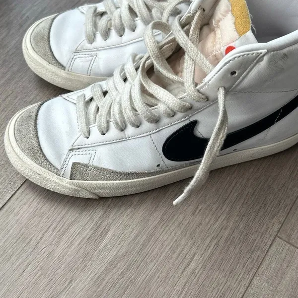 Nike Blazer Mid '77 Women's- Size 7 White/ Black  Blazer - Image 3
