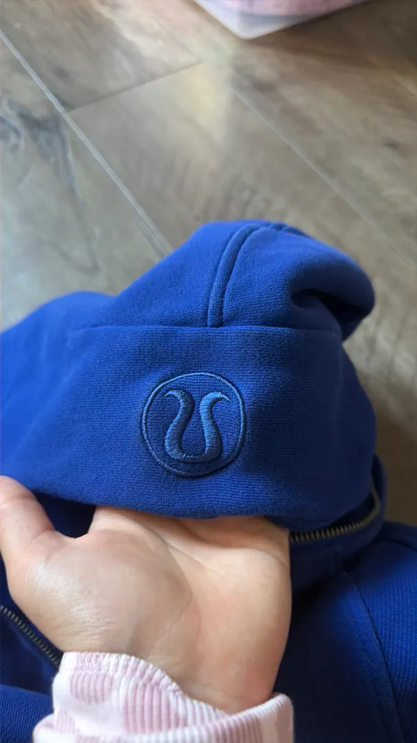 Lululemon Cropped Scuba Hoodie - Image 5