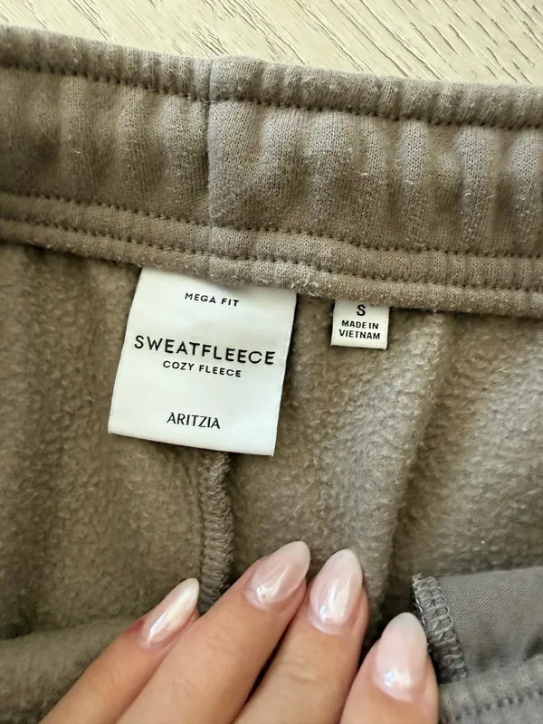 Aritzia Sweatpants - Image 3