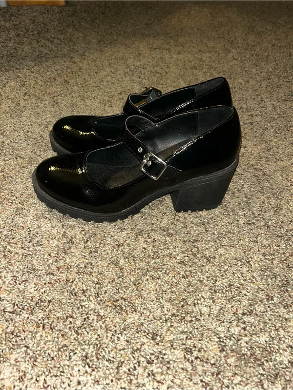 Dirty Laundry Black Mary Jane Block Heels size 8 - Image 2
