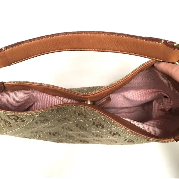 Dooney & Bourke large signature shoulder sack‎ - Image 13