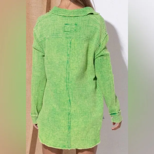 NWT Washing Wrinkled Green Gauze Button Down Shirt Size M - Image 4