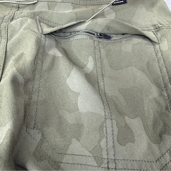 prAna Halle Jogger II ReZion Olive Camo Hiking Cargo Joggers Women’s 6 - Image 10
