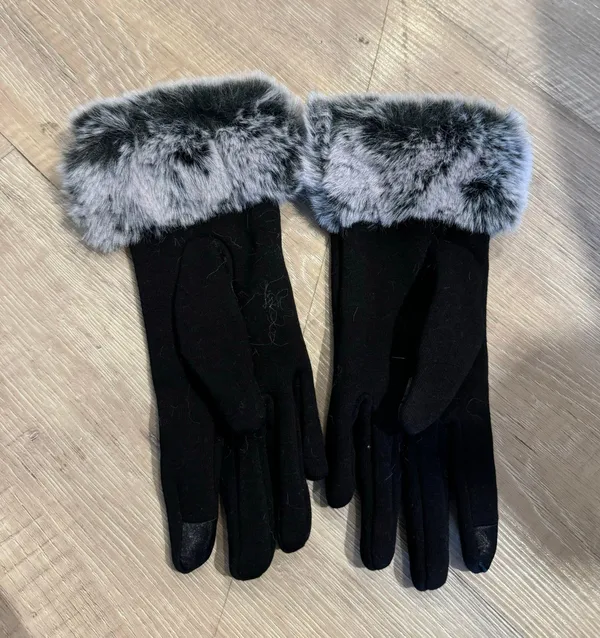 Black Fur Gloves - Image 2