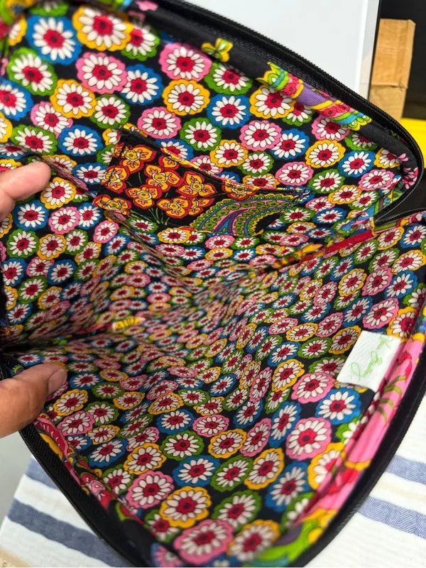Vera Bradley Retired Symphony in Hue Tablet Sleeve Case Paisley Floral Zip - Image 4