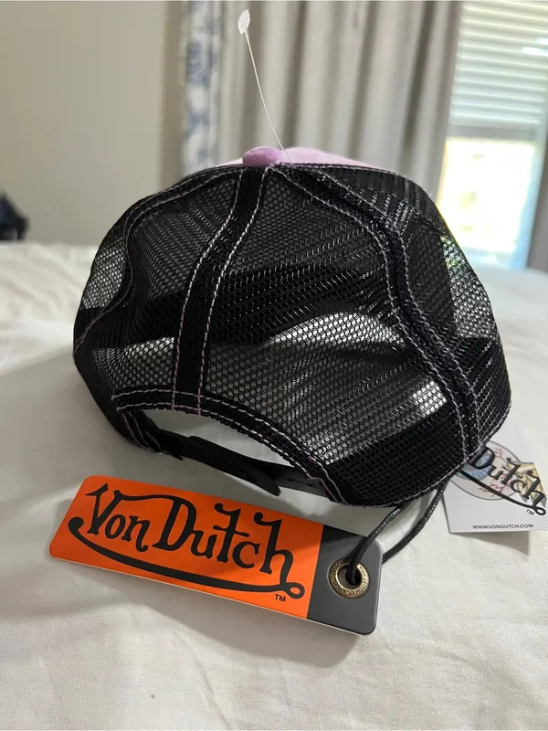 Von Dutch Lavender Suede Trucker Hat with Black Mesh - Image 5