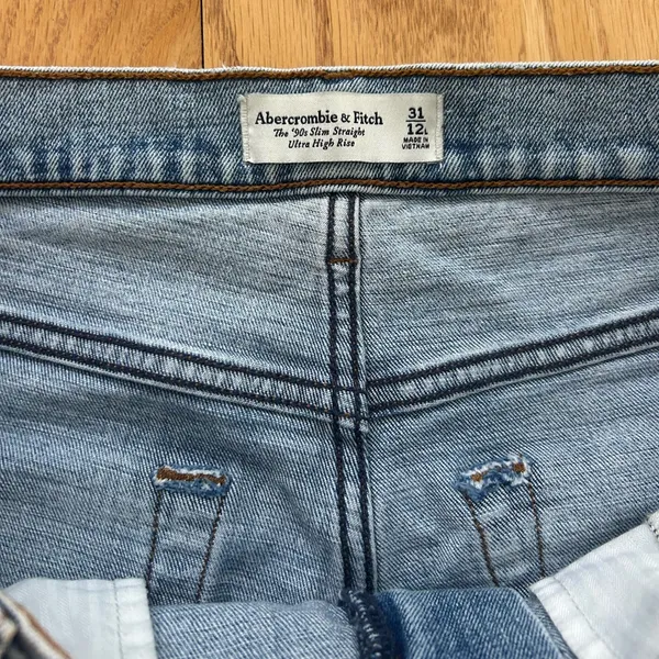 Abercrombie & Fitch The 90's Slim Straight Ultra High Rise Jeans Size‎ 31 12L - Image 4