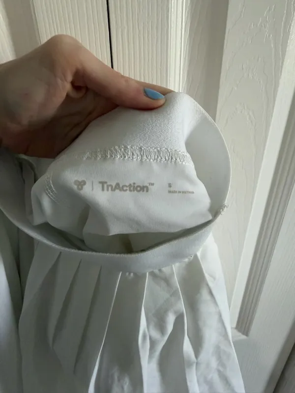 Aritzia Tna MOVE™ Tennis Mini Skater Skirt White Size Small - Image 5
