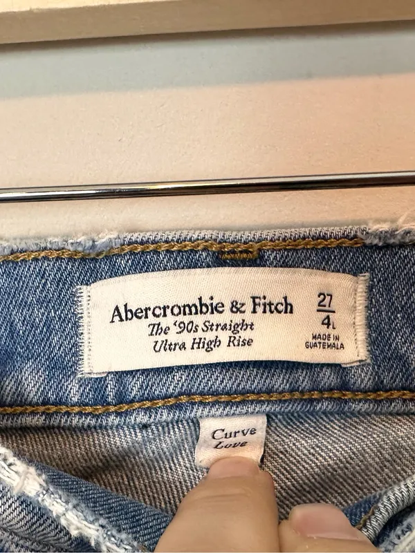 Abercrombie Curve Love 90s Straight Ultra High Rise Jeans 27 Light Wash - Image 5