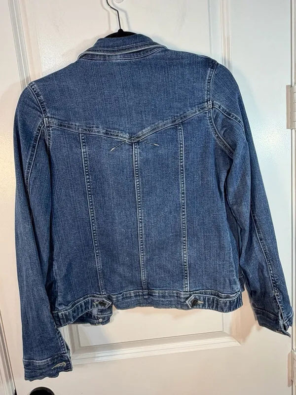 Riders by Lee Indigo Women's Denim Jean Jacket Size Small - Image 4