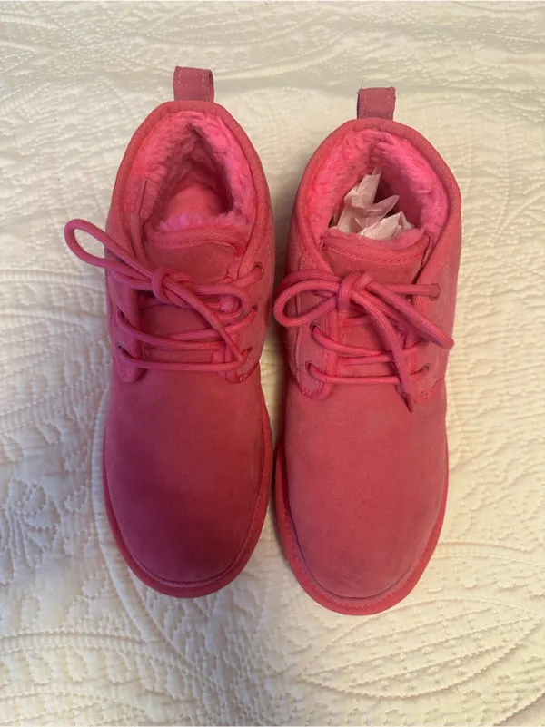 UGG Kids Bright Pink Suede Lace-Up Shearling Boots - Image 2