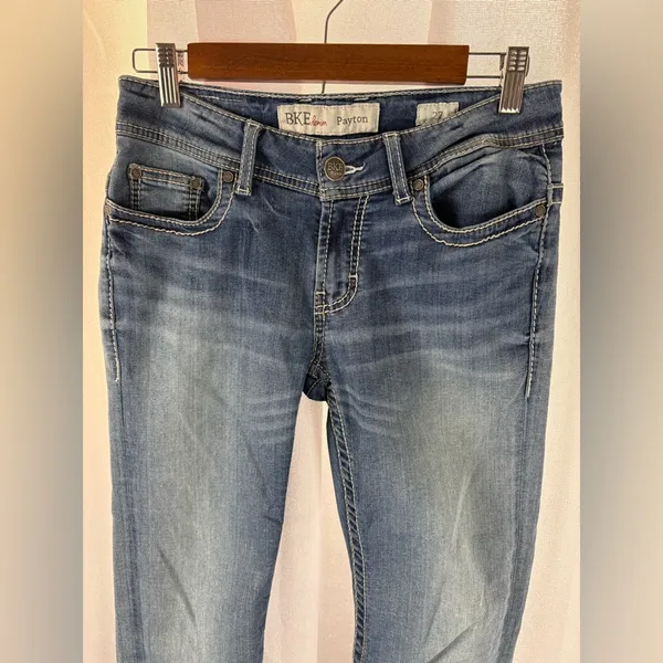 Buckle BKE Denim Payton Cropped Jeans‎ 27 EUC - Image 2