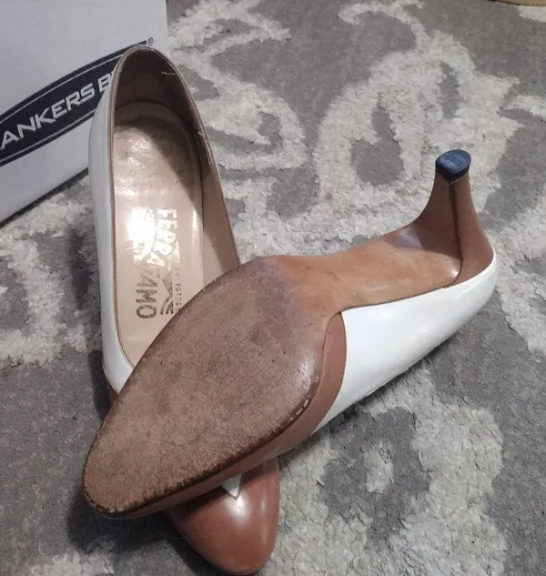 Salvatore Ferragamo Vintage neutral pump heels - Image 5