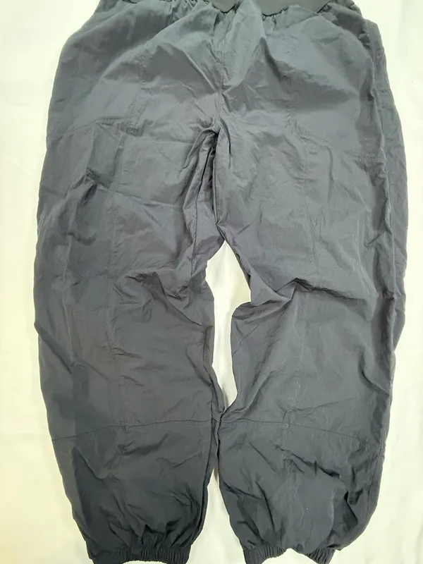 Sleeveless Black Cropped-Waist Jumpsuit with Elastic Ankles - Image 3