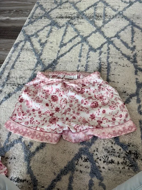 Haute hippie pink floral print lounge/pajama set (size small) - Image 5