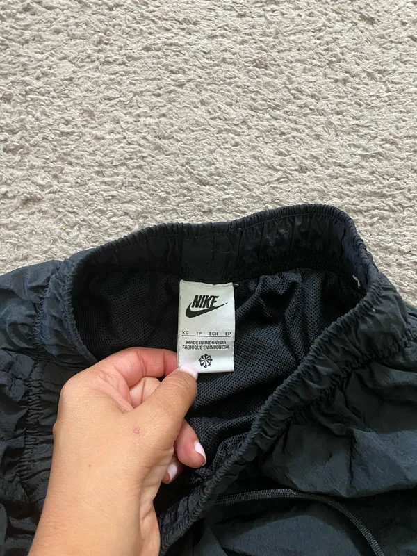 Nike Black Unisex Windbreaker Joggers with White Swoosh Accent - Image 3