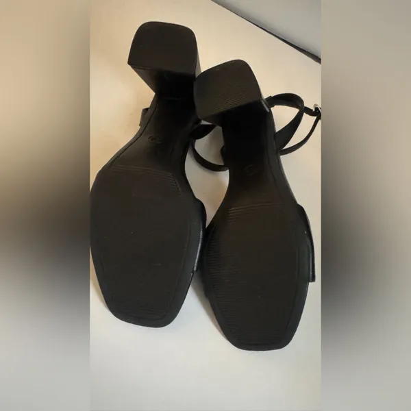 a new day Black Square-Toe Ankle-Strap Block Heels size 8/12 - Image 5