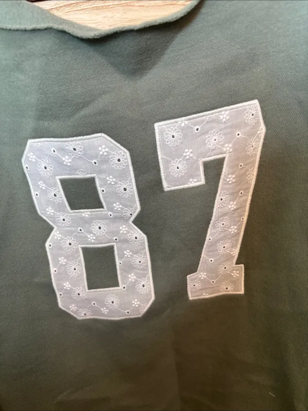 wild fable Oversized Green Crewneck Sweatshirt with Patch Detail Small - Image 2