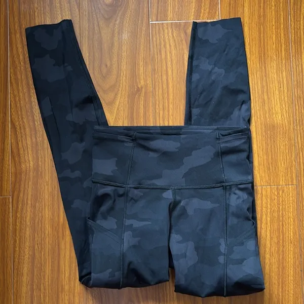 Lululemon Fast & Free Black Camo High Rise Legging - Image 2