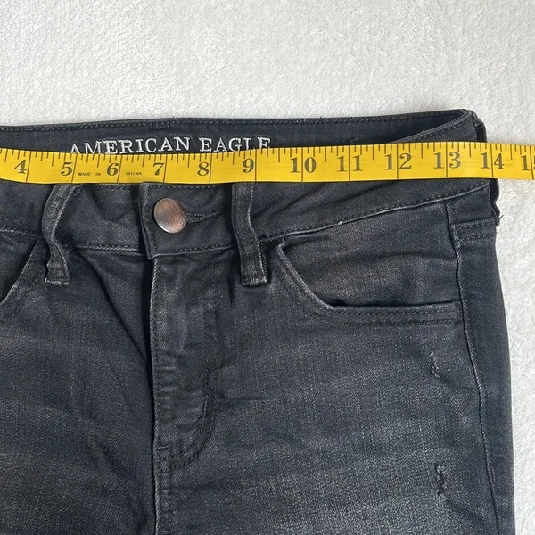 American Eagle Women’s Black Denim Distressed Jegging Size 4 SHORT - Image 6