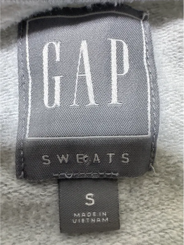 GAP Cozy Gray Snap-Button Sweatshirt - Size Small - Image 2