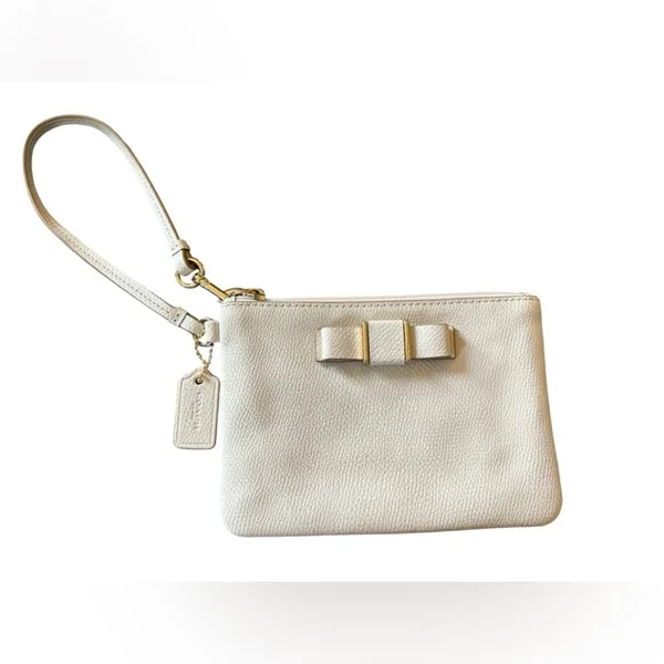 Coach Darcy Bow Cream Cross Grain Leather Small Wristlet Top Zipper - Image 2