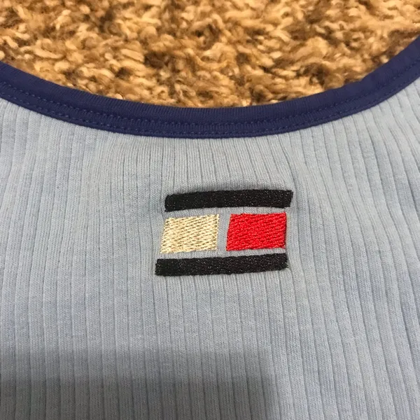 Embroidered Tommy Hilfiger cropped tank - Image 4