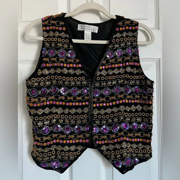 Vintage Niteline Della Sequin Beaded Notched Vest Top Glam size M Silk - Image 4