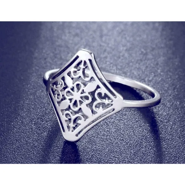 NEW 14k White Gold-Plated 316L Cut Out‎ Filigree Hollow Flower Ring, Size 7 - Image 8
