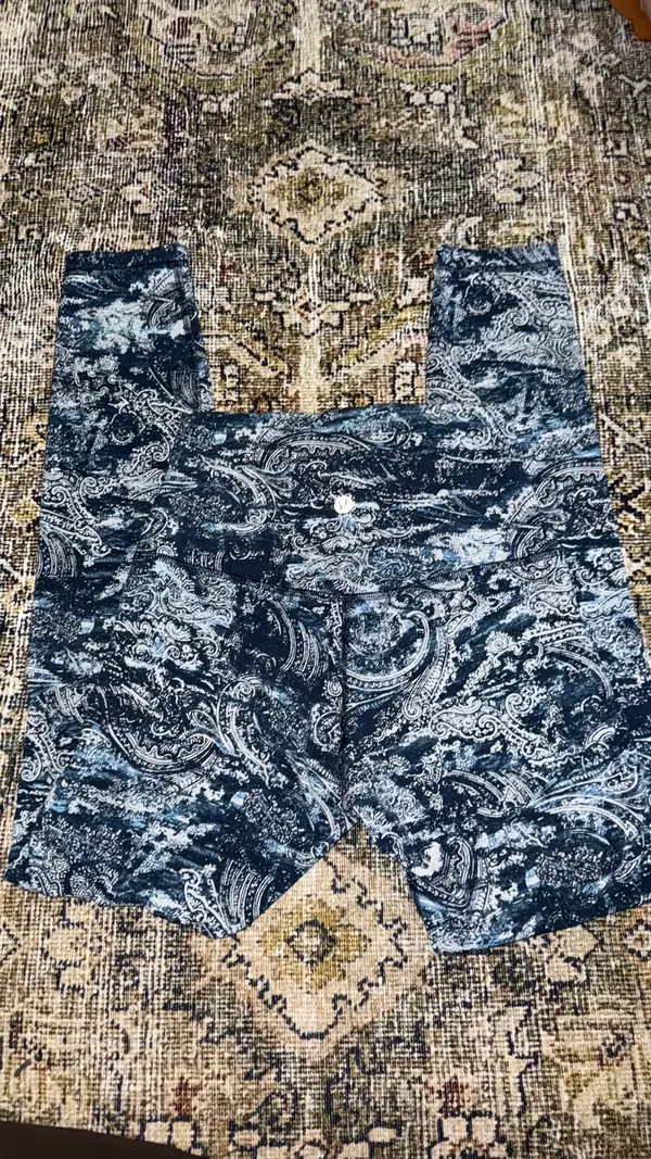 Lululemon Align Pants 25" - Image 5