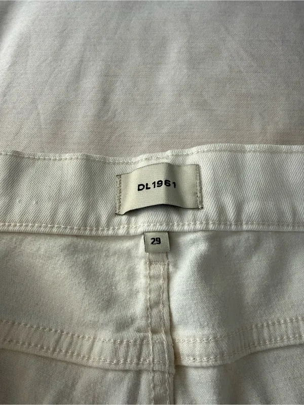 NWOT!! DL1961 Women's White Wide-Leg High-Rise Jeans - Image 3