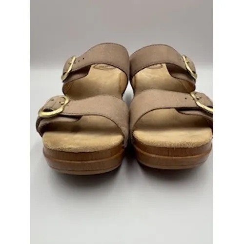 Dansko Slide Sandals Taupe Leather Double Buckle Platform Wedge Casual Size 37 - Image 4
