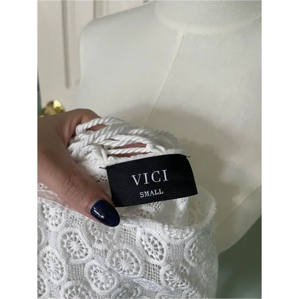 Vici Crochet Unlined Long Sleeve Maxi Dress Size S White Bridal Honeymoon - Image 3