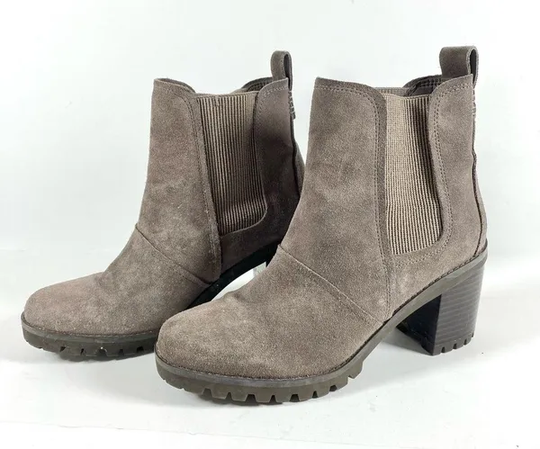 UGG Hazel Suede Leather Waterproof Lug Sole Booties Block Heel Boots size 7.5 - Image 4