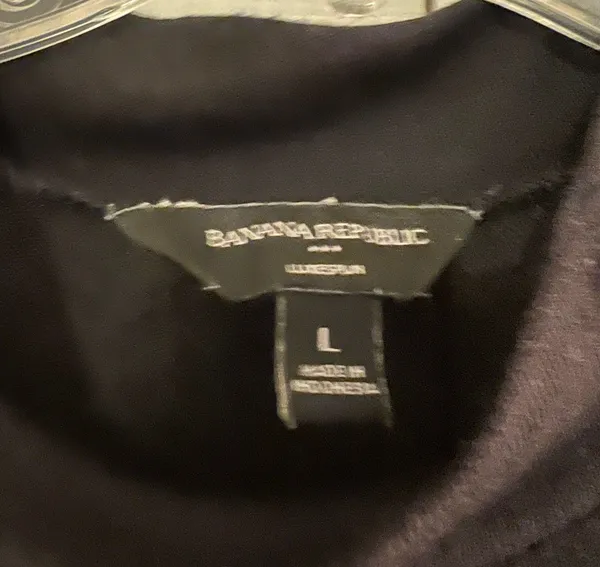 Banana Republic Mock Sleeveless Black - Image 2