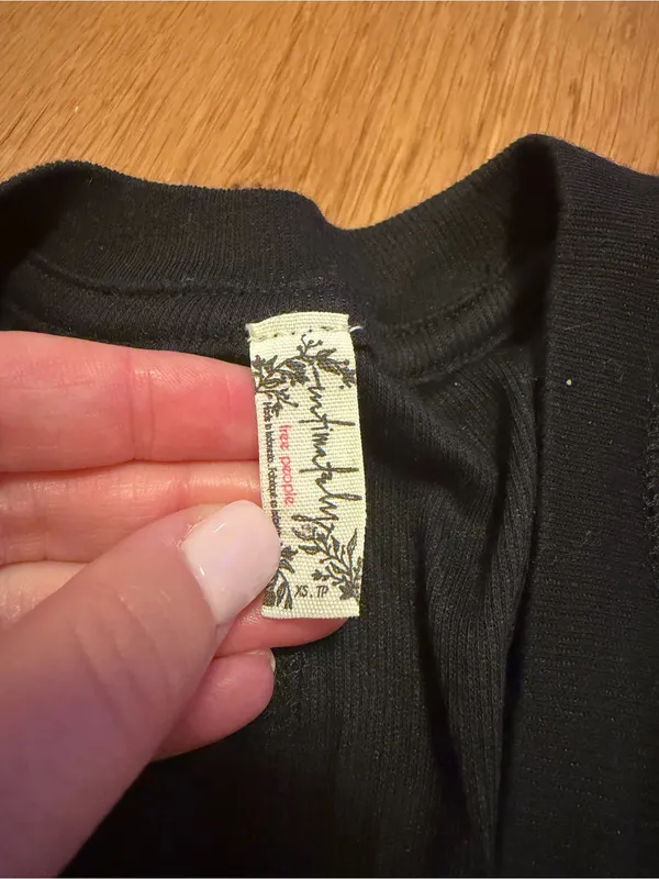 Free People Black Scoop Neck Tank - Image 3