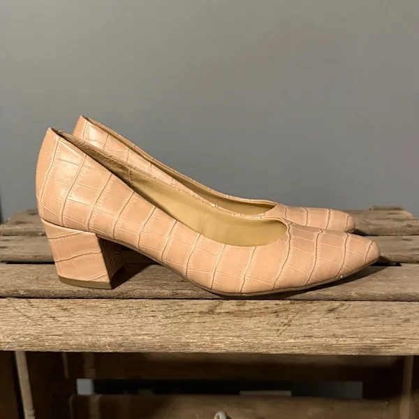 Naturalizer Carmen Crocodile Embossed Tan leather block heels sz 7.5‎ A23 - Image 5