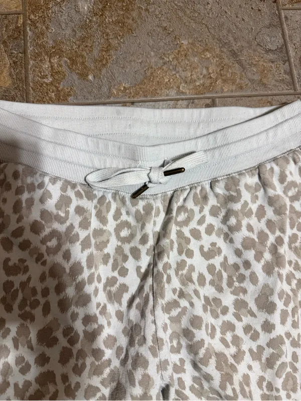 Old Navy | Beige Leopard Print Jogger Trouser Sweat pants size medium - Image 8