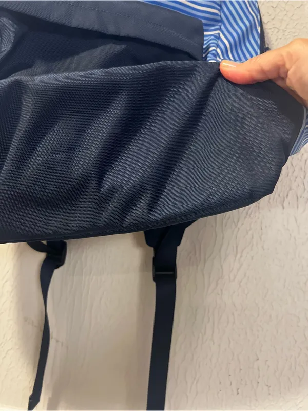 Vineyard Vines Whale Blue and White striped Backpack - Image 7