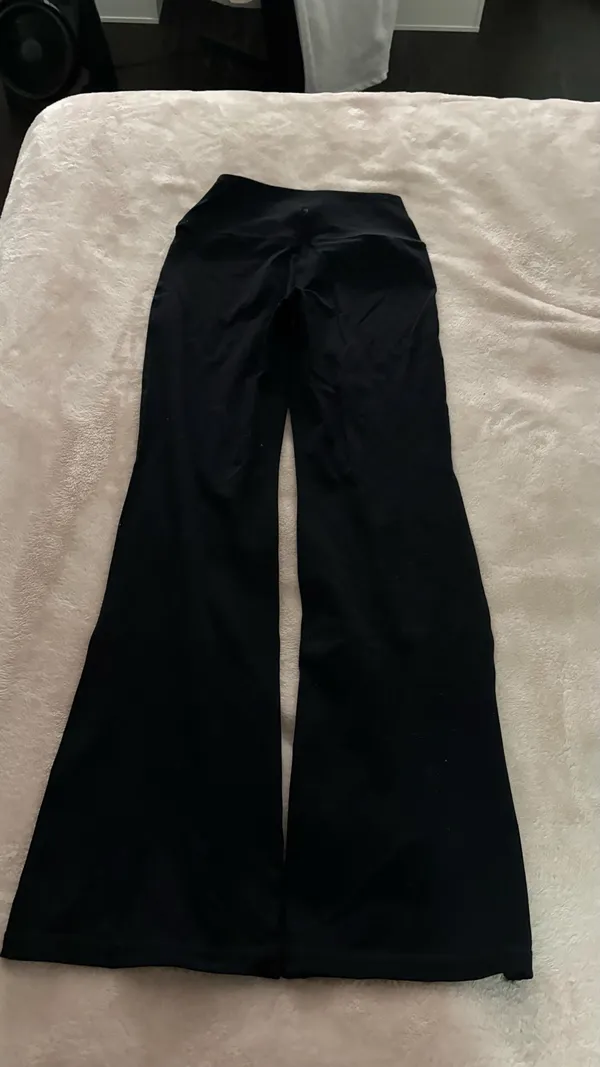 Garage Flare Leggings - Image 2