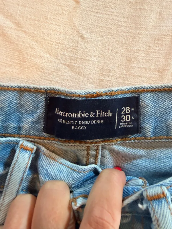 Abercrombie & Fitch Authentic Rigid Denim Baggy Jeans Light Wash 28x30 - Image 3